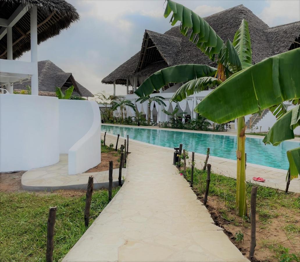 Nyota 11 - Jua Resort วาตามู ภายนอก รูปภาพ