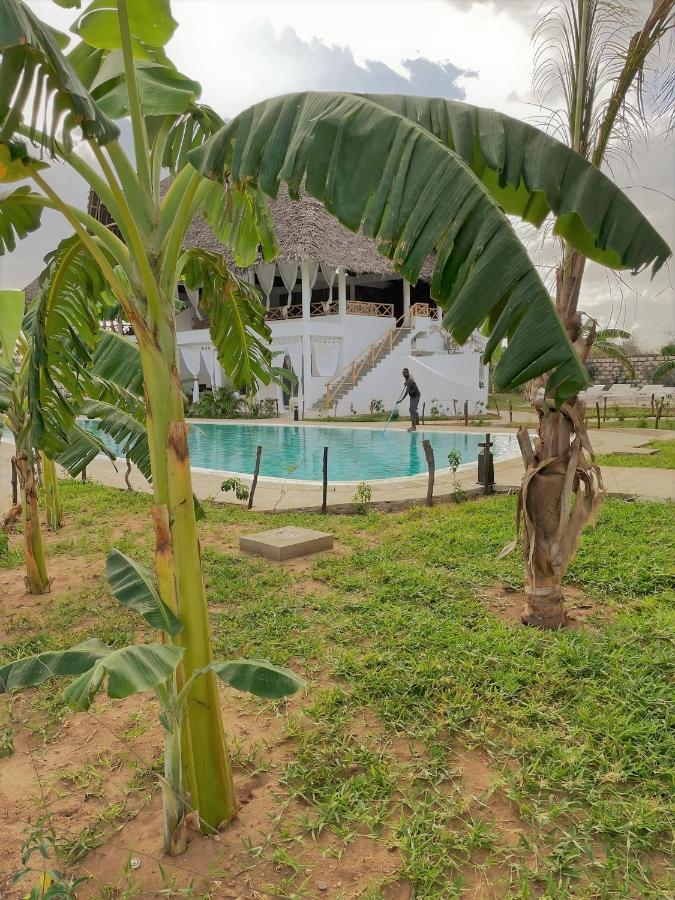 Nyota 11 - Jua Resort วาตามู ภายนอก รูปภาพ