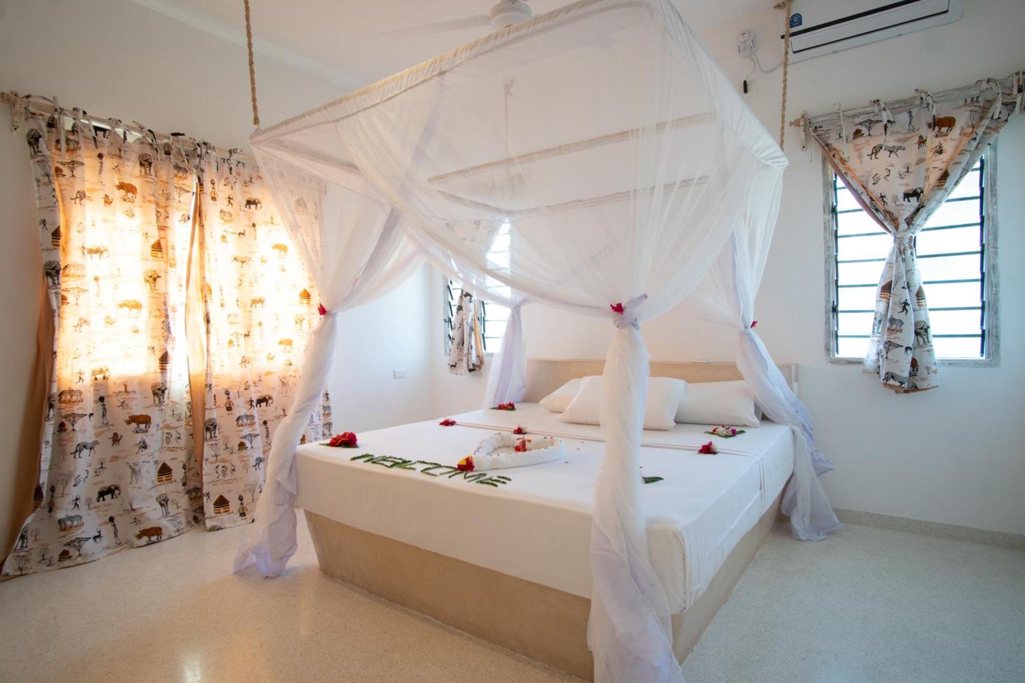 Nyota 11 - Jua Resort วาตามู ภายนอก รูปภาพ